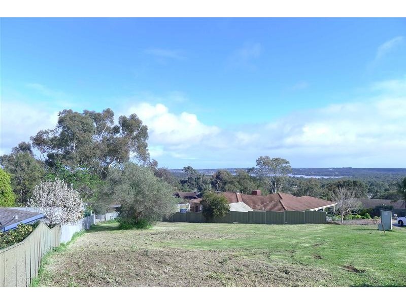 8 Nicolle Court, Happy Valley SA 5159