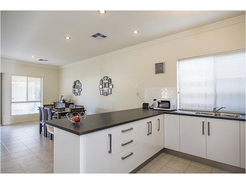 18A High Street, South Brighton SA 5048