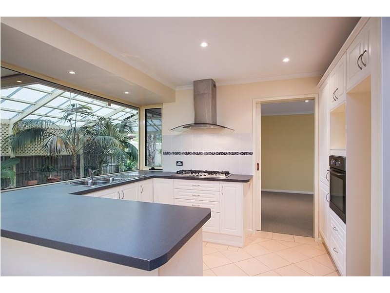 1 Glenhuntly Drive, Flagstaff Hill SA 5159