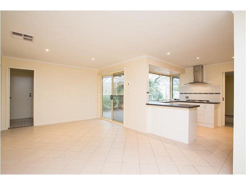 1 Glenhuntly Drive, Flagstaff Hill SA 5159