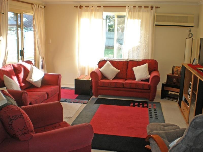 16A Glamis Avenue, Seacombe Gardens SA 5047