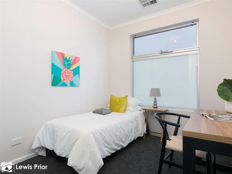 2 Crozier Terrace, Oaklands Park SA 5046