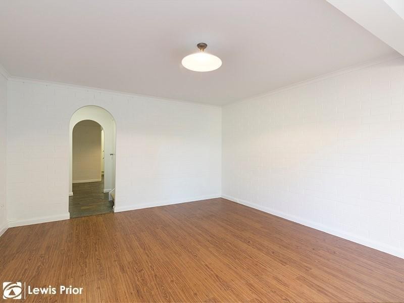 2 Evans Crescent, Oaklands Park SA 5046