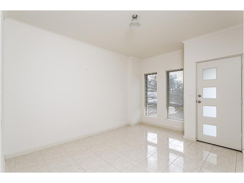 11b Raggatt Crescent, Mitchell Park SA 5043