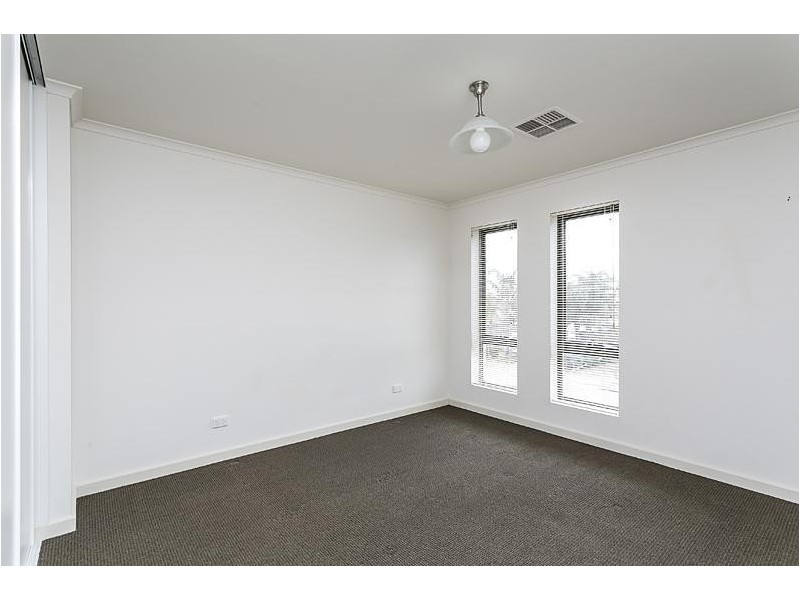 11b Raggatt Crescent, Mitchell Park SA 5043