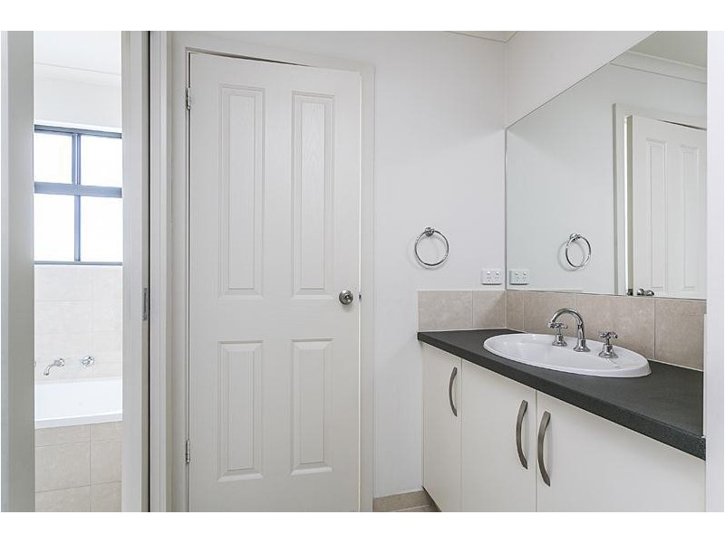 11b Raggatt Crescent, Mitchell Park SA 5043