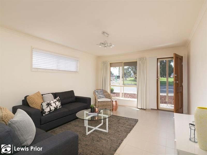 21 Moreland Avenue, Mitchell Park SA 5043