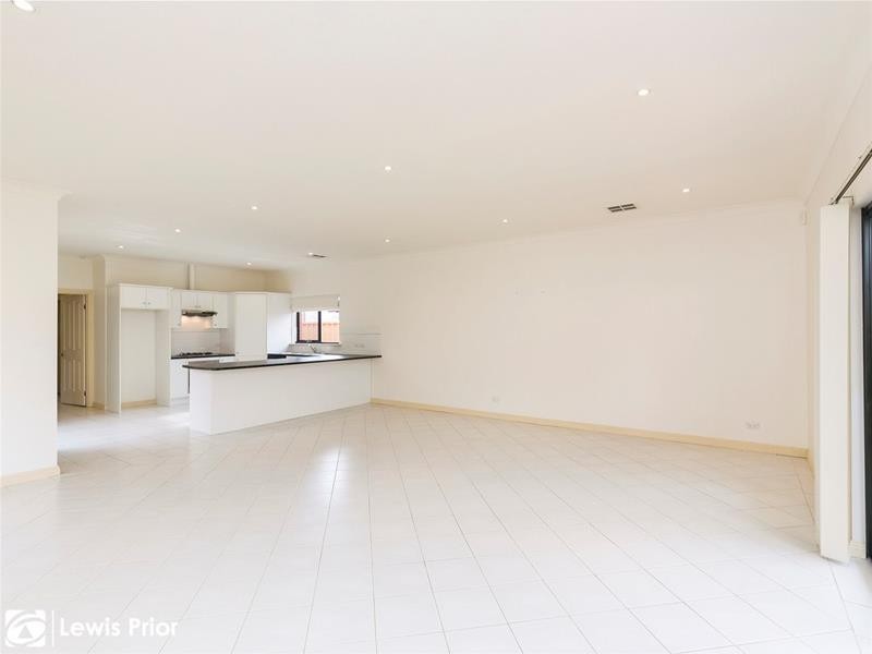 5 Finchley Street, Clovelly Park SA 5042