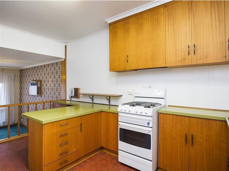 18 Graham Road, Darlington SA 5047