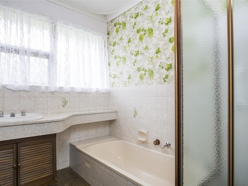 18 Graham Road, Darlington SA 5047