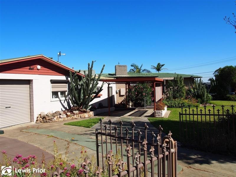 8 Tilbrook Crescent, South Brighton SA 5048