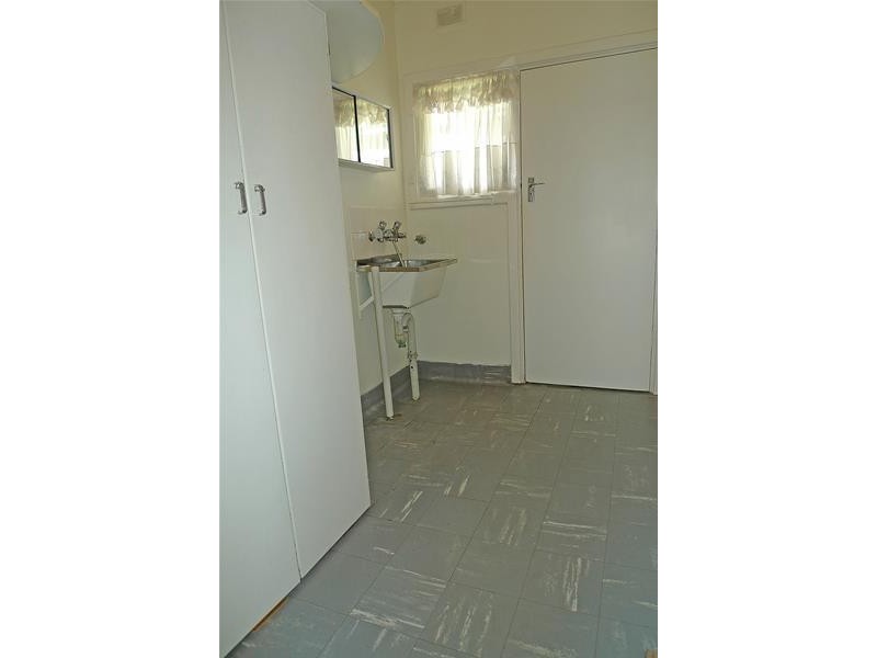 4 Greenock Drive, Sturt SA 5047