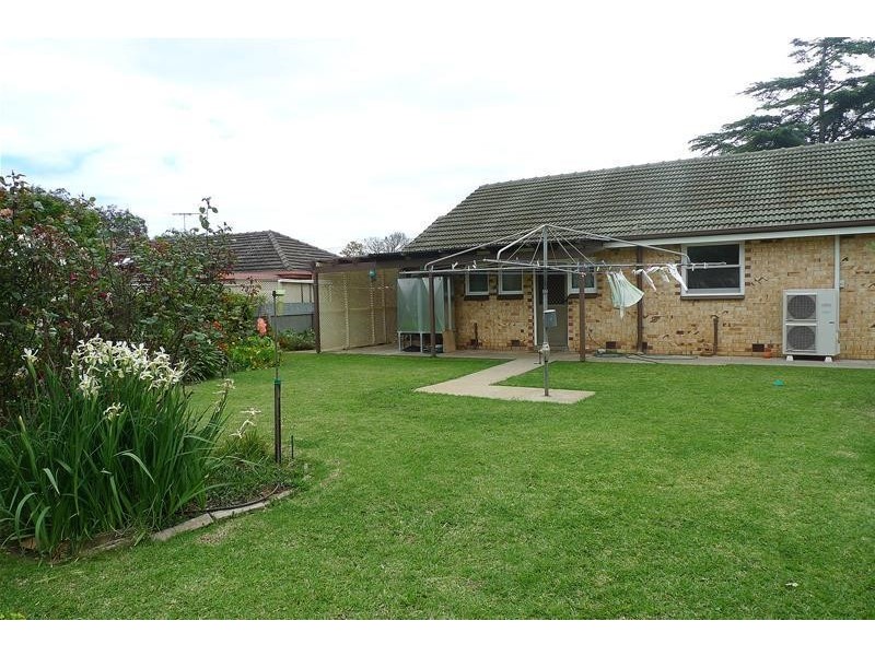 4 Greenock Drive, Sturt SA 5047