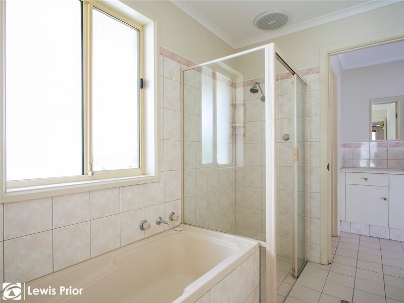 16A Glamis Avenue, Seacombe Gardens SA 5047