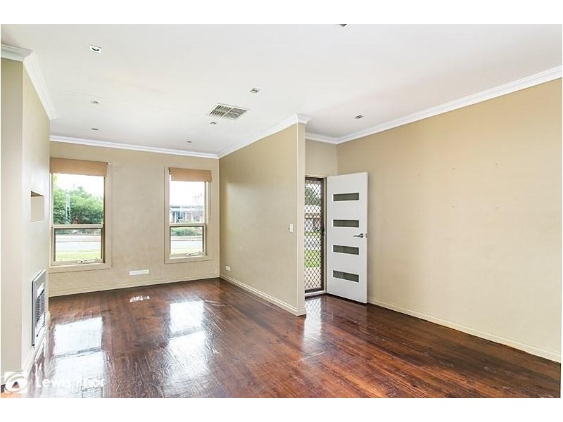 9 Kent Avenue, Seacombe Gardens SA 5047