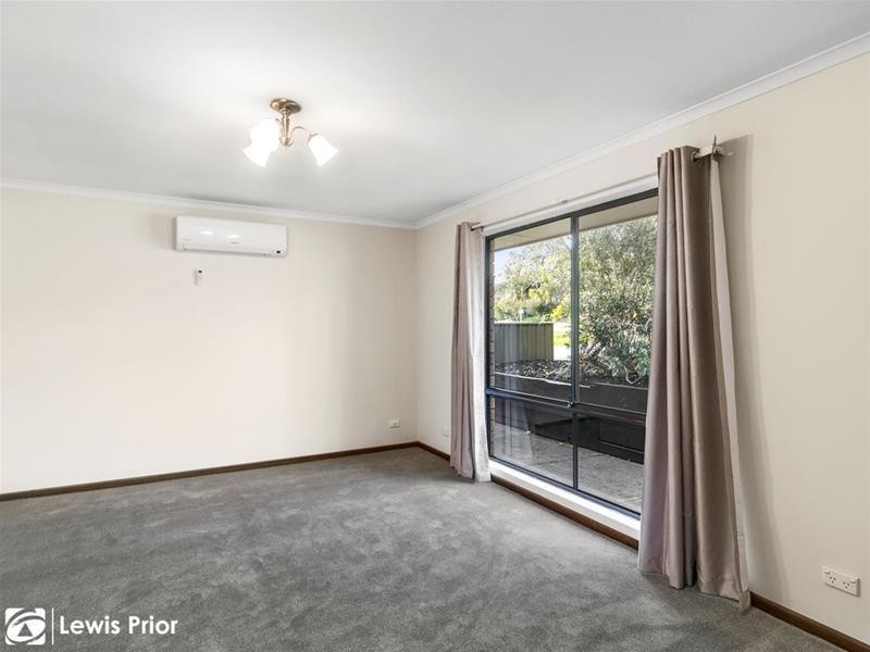42 Serenade Crescent, Aberfoyle Park SA 5159