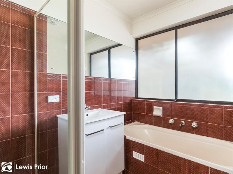 42 Serenade Crescent, Aberfoyle Park SA 5159