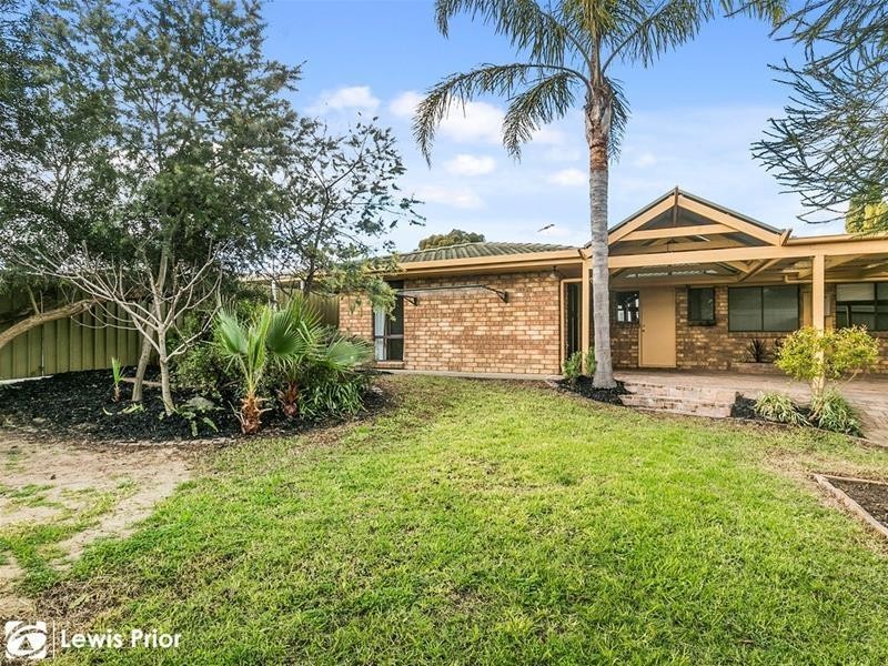 42 Serenade Crescent, Aberfoyle Park SA 5159