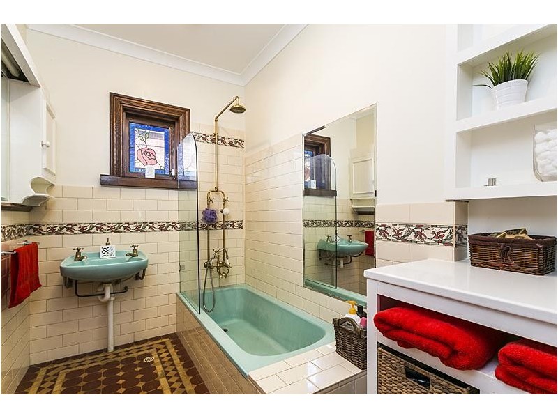 9 Mersey Street, Glandore SA 5037