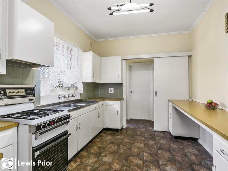 107 Sunshine Avenue, Hove SA 5048