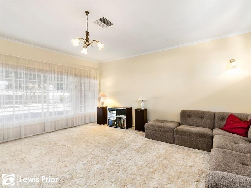 107 Sunshine Avenue, Hove SA 5048