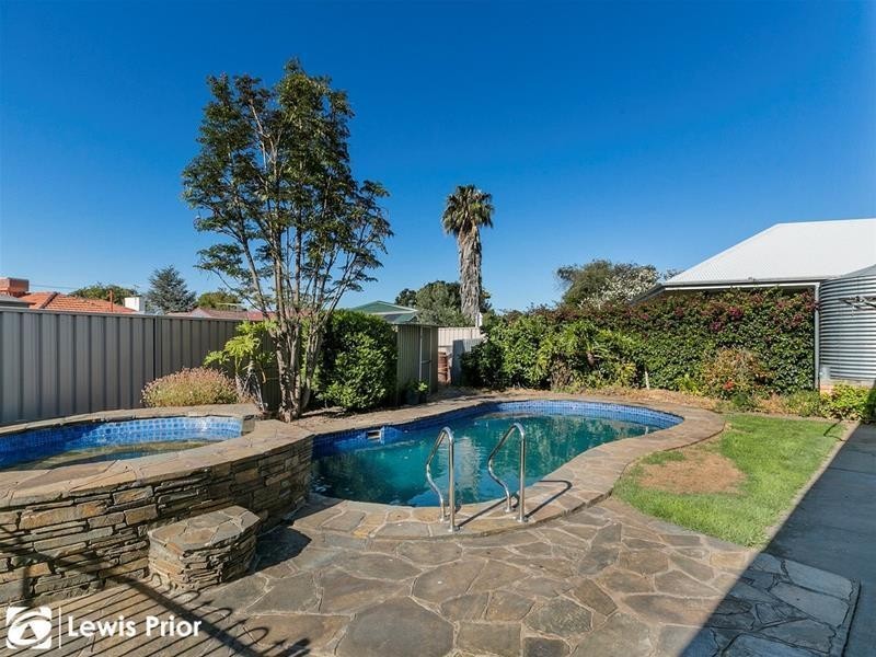 107 Sunshine Avenue, Hove SA 5048