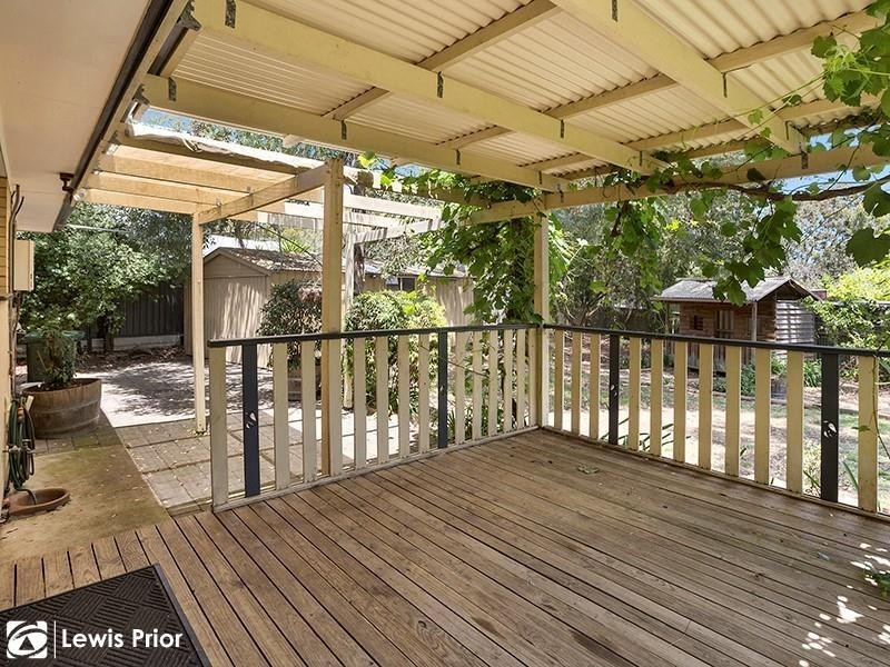 4 Swan Avenue, Happy Valley SA 5159