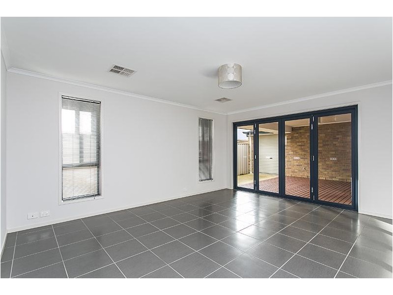 6 Benacre Close, Happy Valley SA 5159