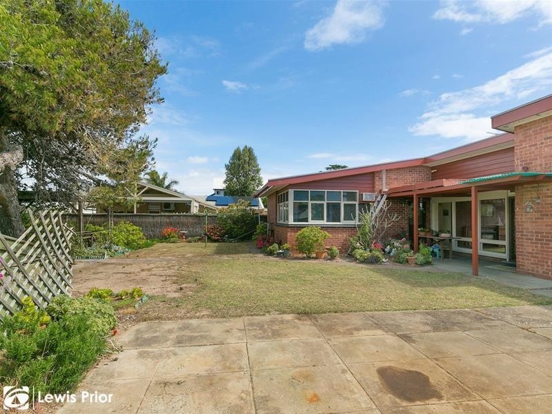 17 Gulf Parade, South Brighton SA 5048