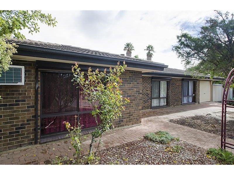 19 Featherstone Drive, Huntfield Heights SA 5163