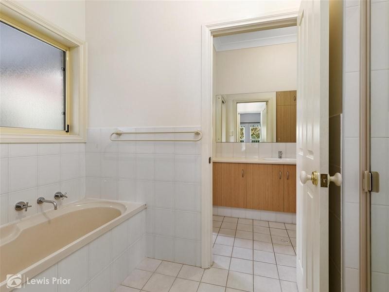 50 Allworth Drive, Happy Valley SA 5159