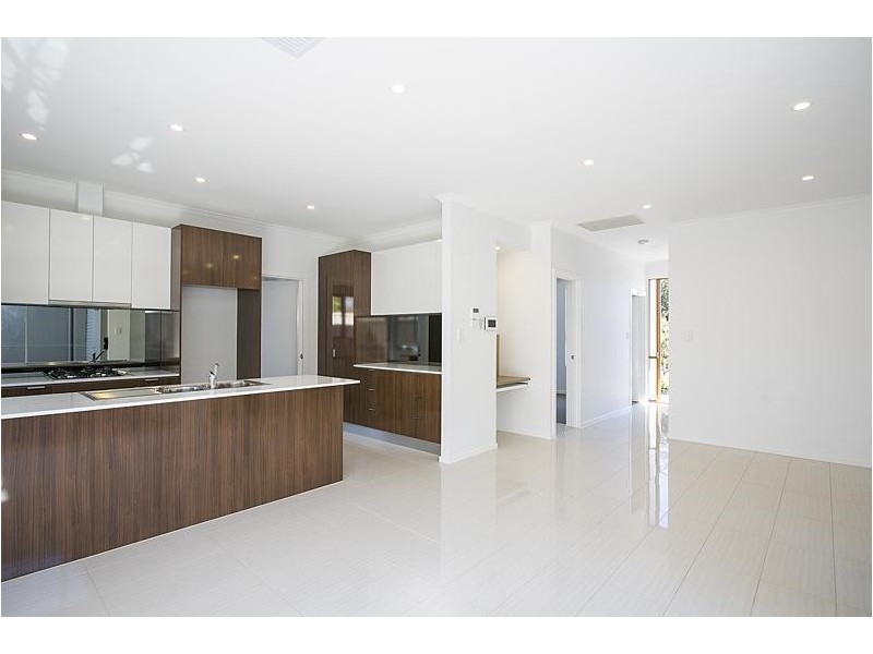 15 Sixth Avenue, Warradale SA 5046