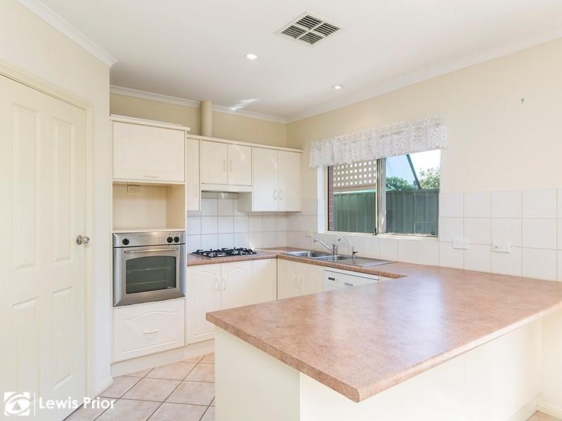 8 Saratoga Avenue, Warradale SA 5046