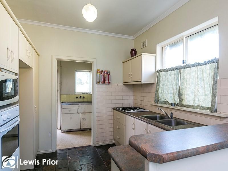 22 Crozier Terrace, Oaklands Park SA 5046