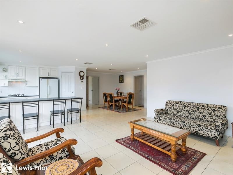 24b Sandery Avenue, Seacombe Gardens SA 5047