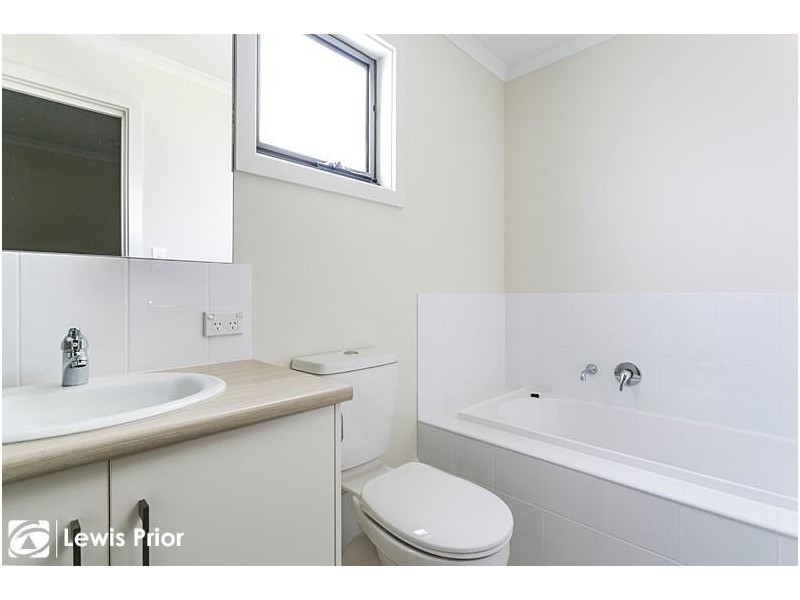 2 Greenasche Grove, Seacombe Gardens SA 5047