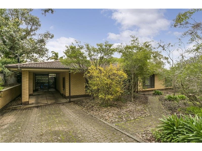 5 Oakridge Close, Aberfoyle Park SA 5159