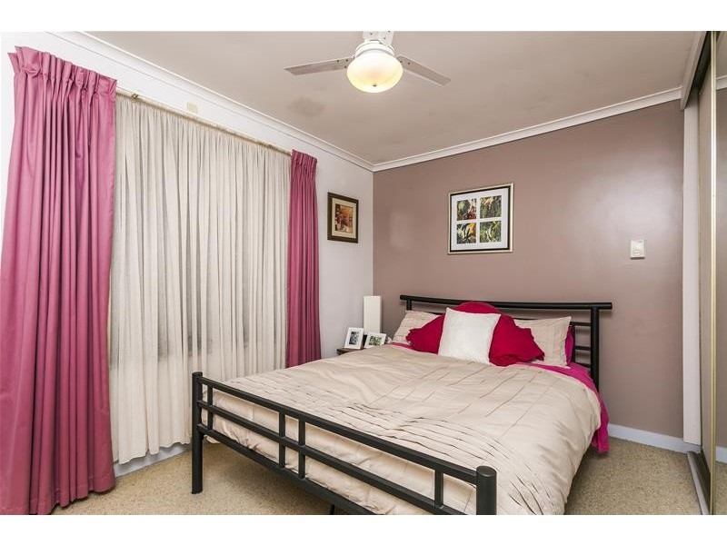 5 Oakridge Close, Aberfoyle Park SA 5159