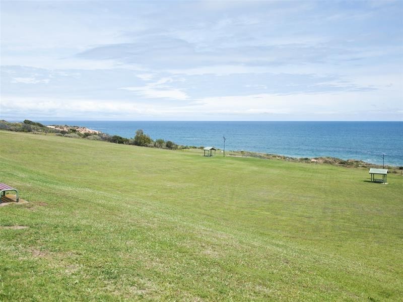 7 Borraga Street, O’sullivan Beach SA 5166