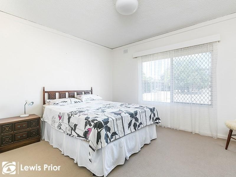 7 Barry Road, Oaklands Park SA 5046