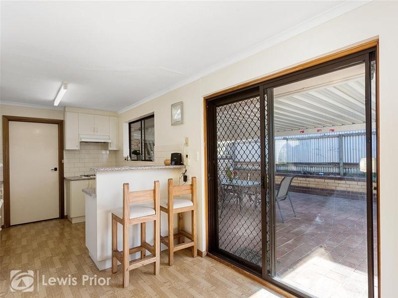 6 Wark Court, Morphett Vale SA 5162