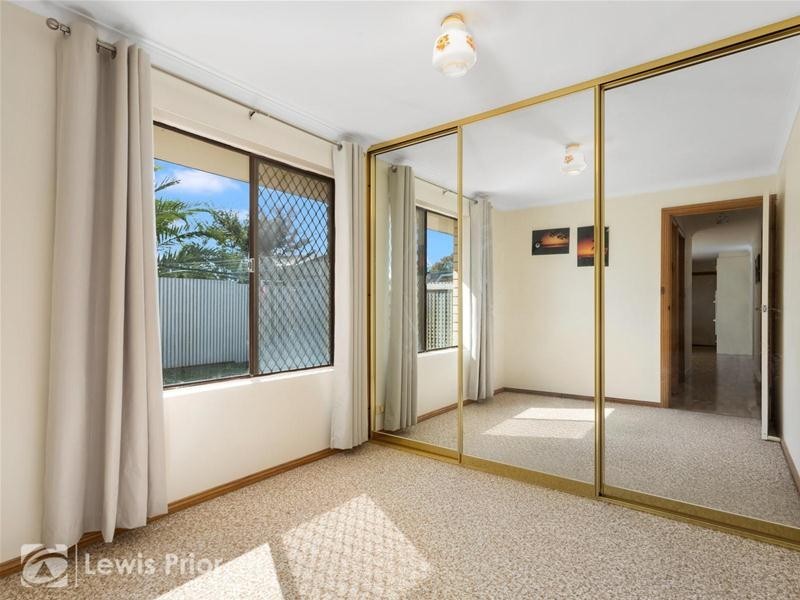 6 Wark Court, Morphett Vale SA 5162
