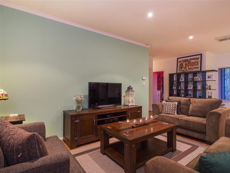 16 Wayne Avenue, Darlington SA 5047