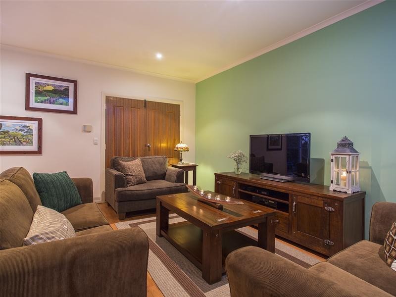 16 Wayne Avenue, Darlington SA 5047