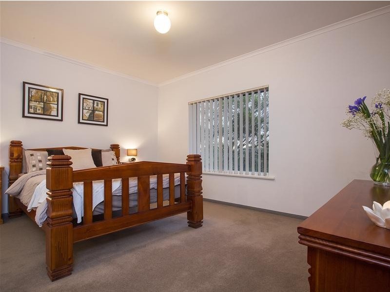 16 Wayne Avenue, Darlington SA 5047