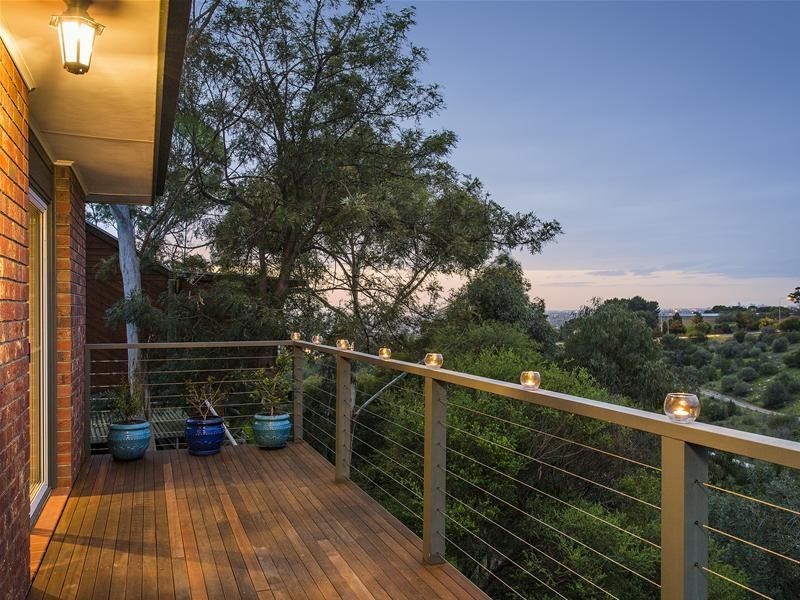 16 Wayne Avenue, Darlington SA 5047