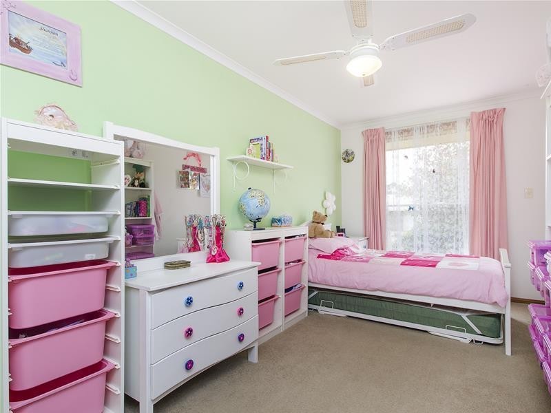 17 Fairhill Street, Hallett Cove SA 5158