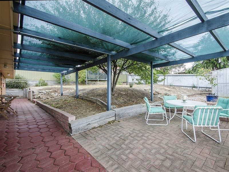 17 Fairhill Street, Hallett Cove SA 5158