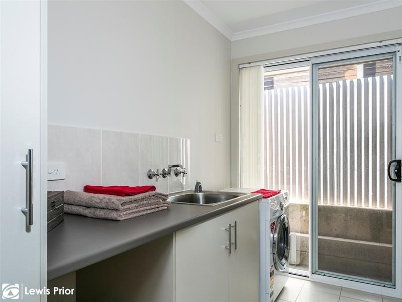 35 Neath Avenue, Dover Gardens SA 5048