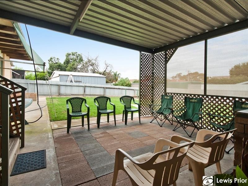 7 Borraga Street, O’sullivan Beach SA 5166